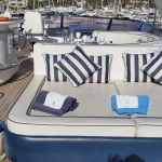 Vivace_Motor_Yacht_Charter_Elegance_Mallorca_flybridge_towels